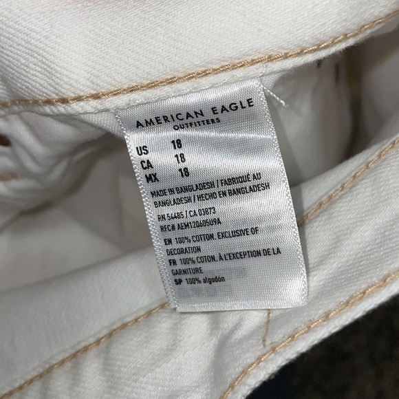 American Eagle 90S Boyfriend Denim Distressed Shorts - Picture 9 of 9